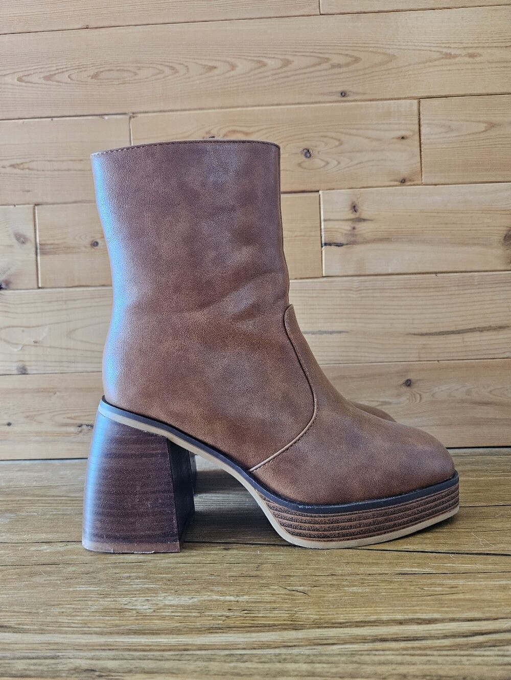 Brown Platform Block Heel Ankle Boots - Women's Fashion Boot